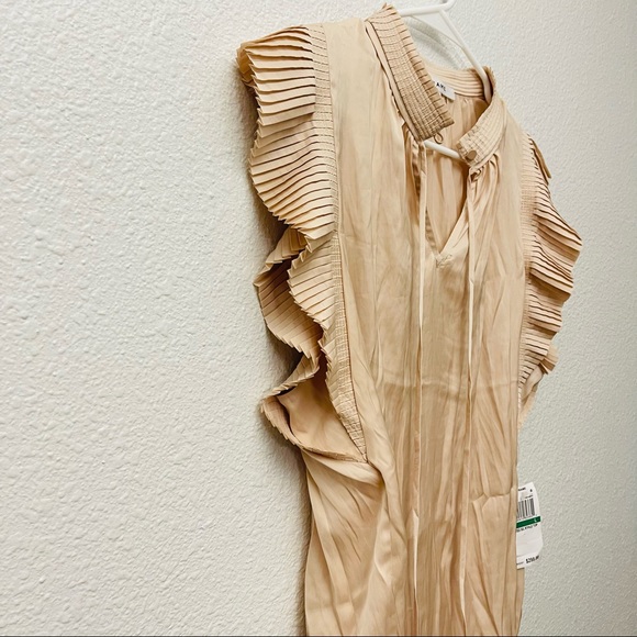 NWT✨ FRAME Pleat Keyhole Blouse - Picture 5 of 10